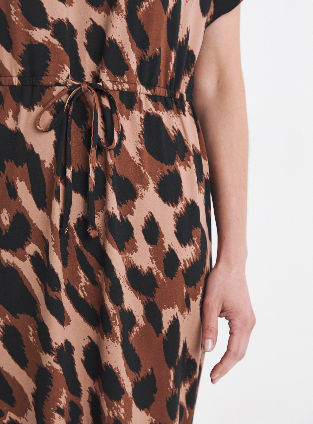 JD WILLIAMS Leopard Print Tie Waist Midaxi T-Shirt Dress 22 - Image 4 thumbnail